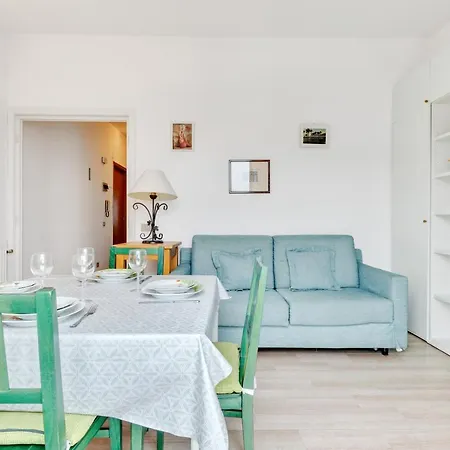 Apartment Roomy